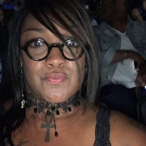 Meet your Posher, Annette